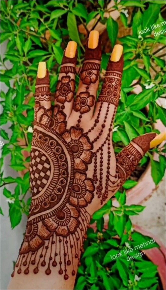 back-hand-mehndi-design