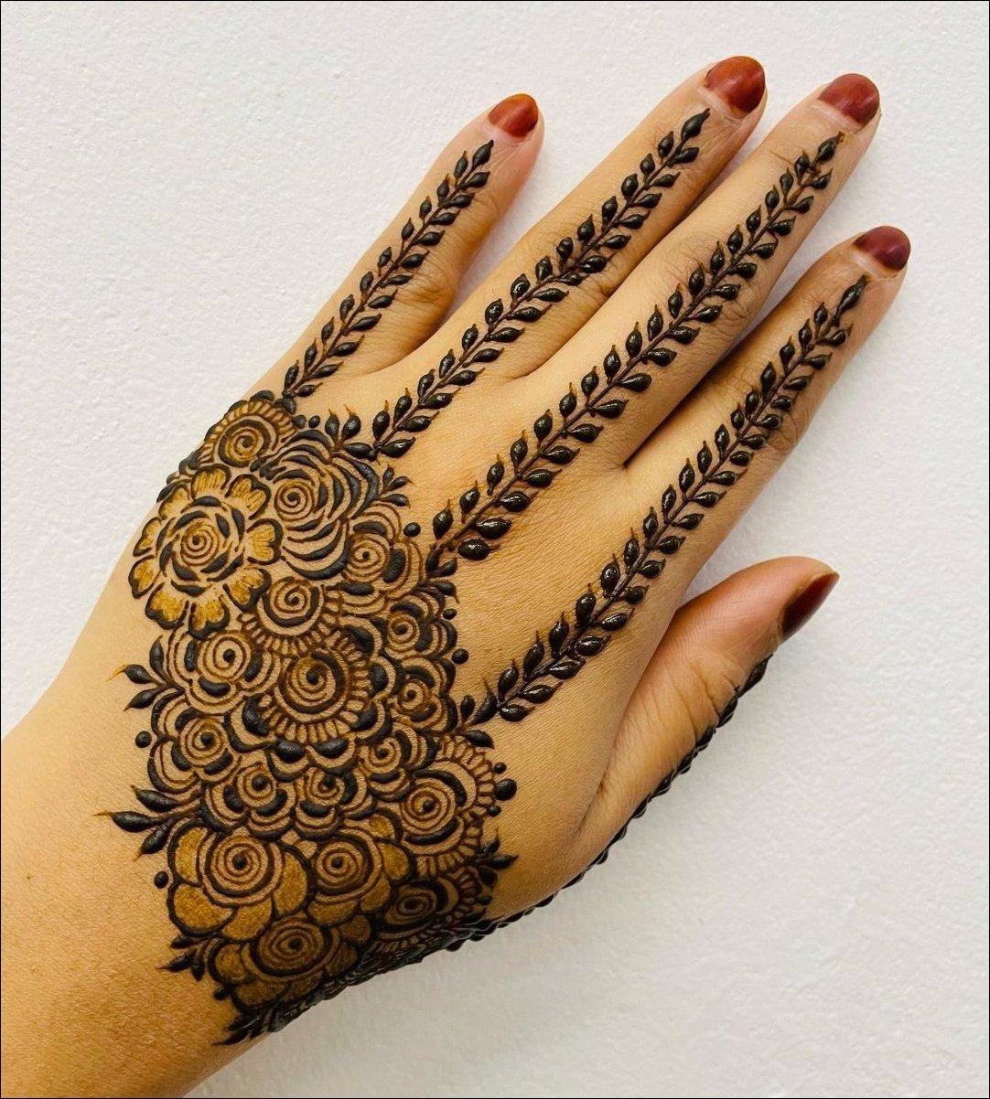 easy-back-hand-mehndi-design