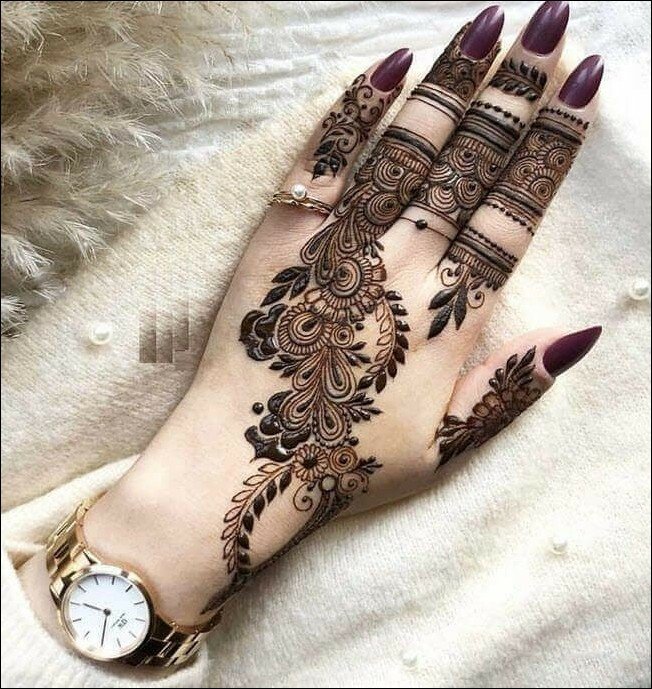 front-hand-simple-mehndi-design