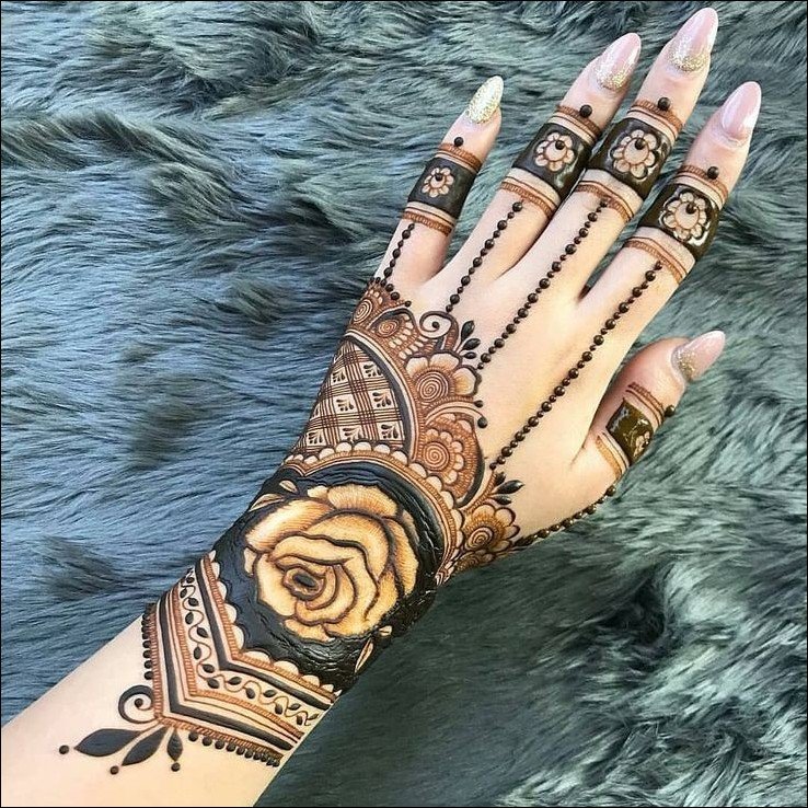 front-hand-simple-mehndi-design