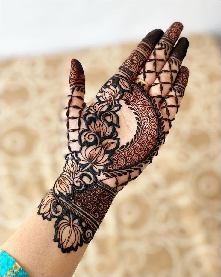 front-hand-simple-mehndi-design