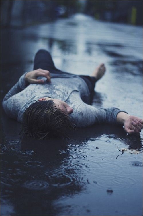 heartbroken-crying-sad-boy-dp