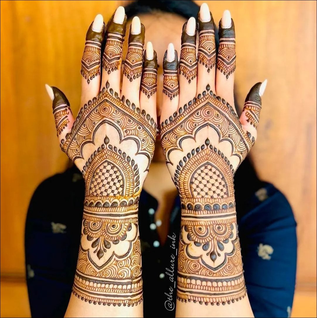 instagram-modern-back-hand-mehndi-design