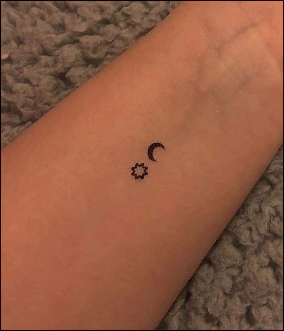 side-wrist-tattoo-for-girls