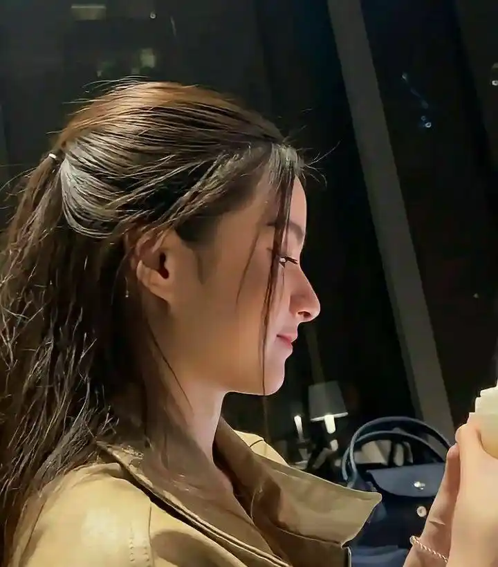 beautiful girls dp for whatsapp