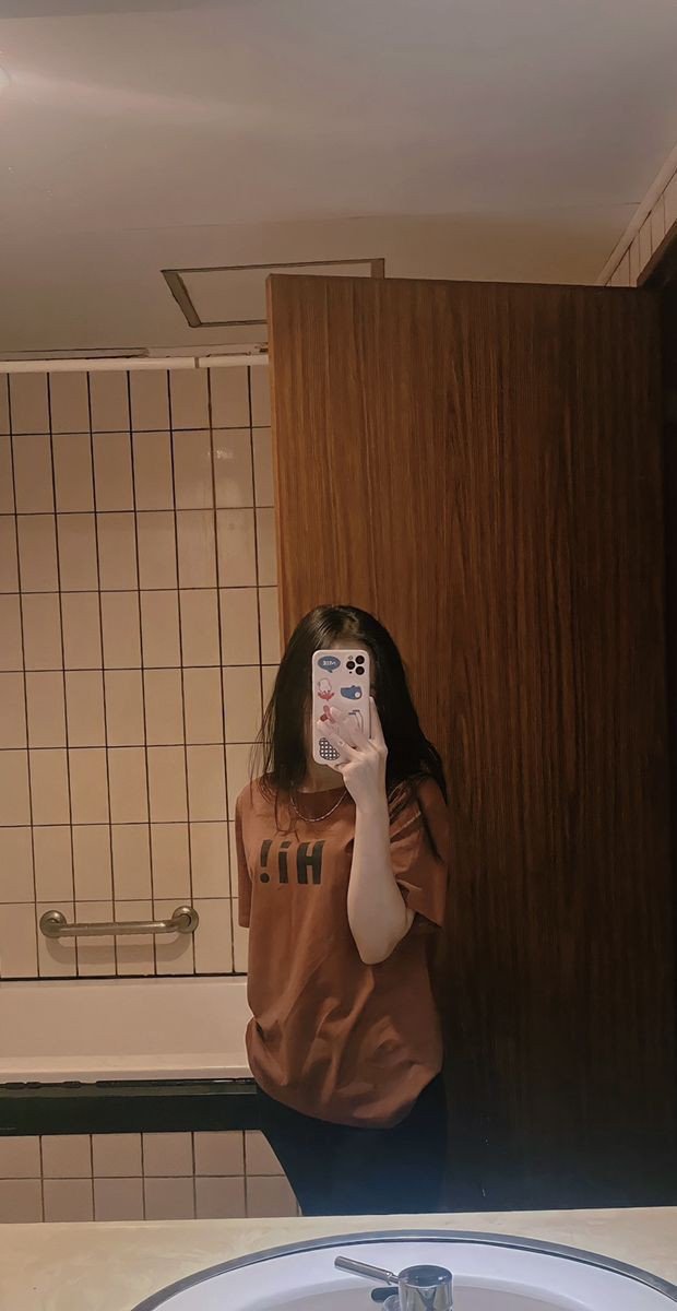 girls dp for instagram hidden face